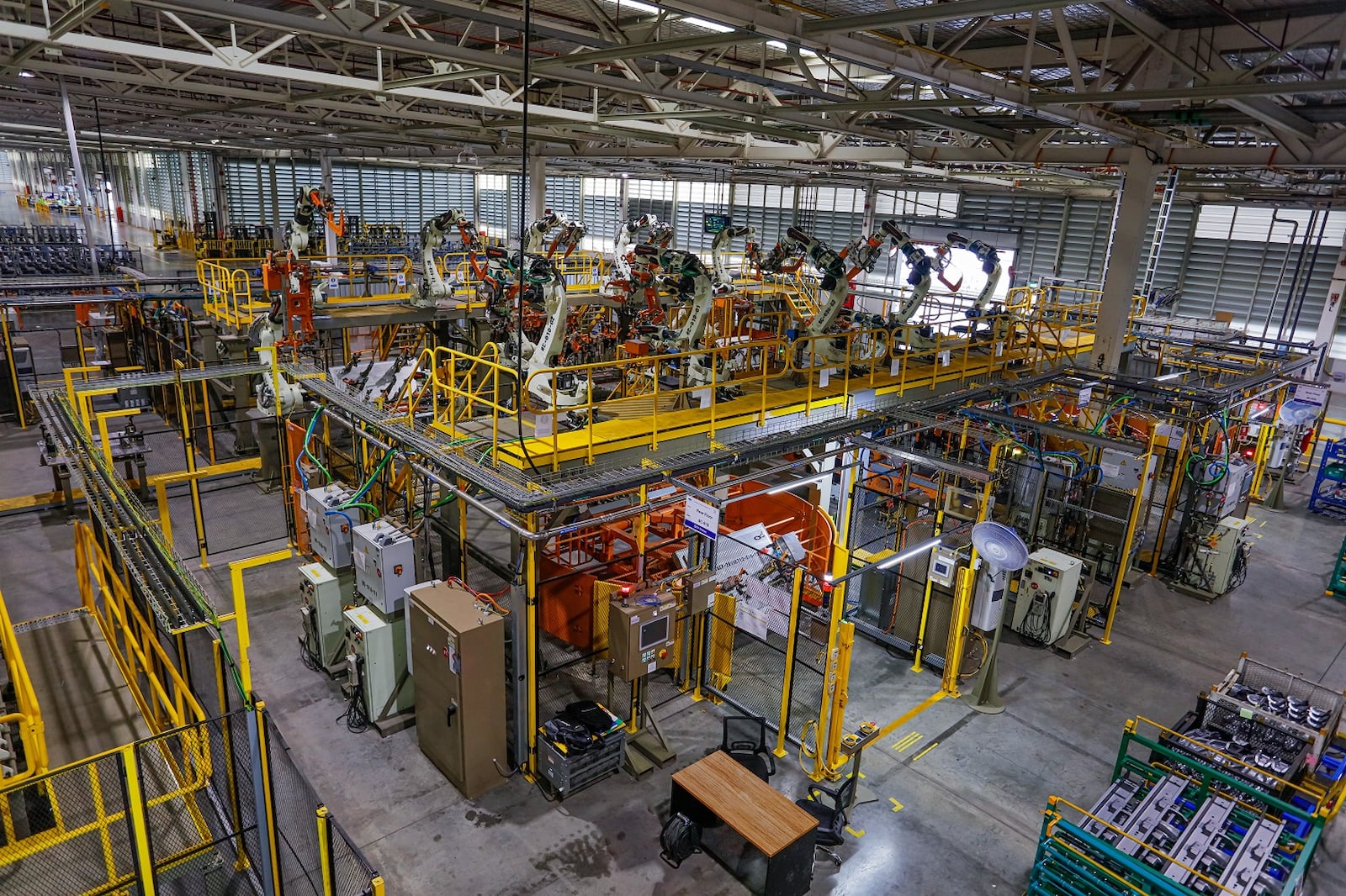 Việc hiện đại hóa cũng sẽ cho phép các nhà máy Thái Lan sản xuất các phương tiện thế hệ tiếp theo